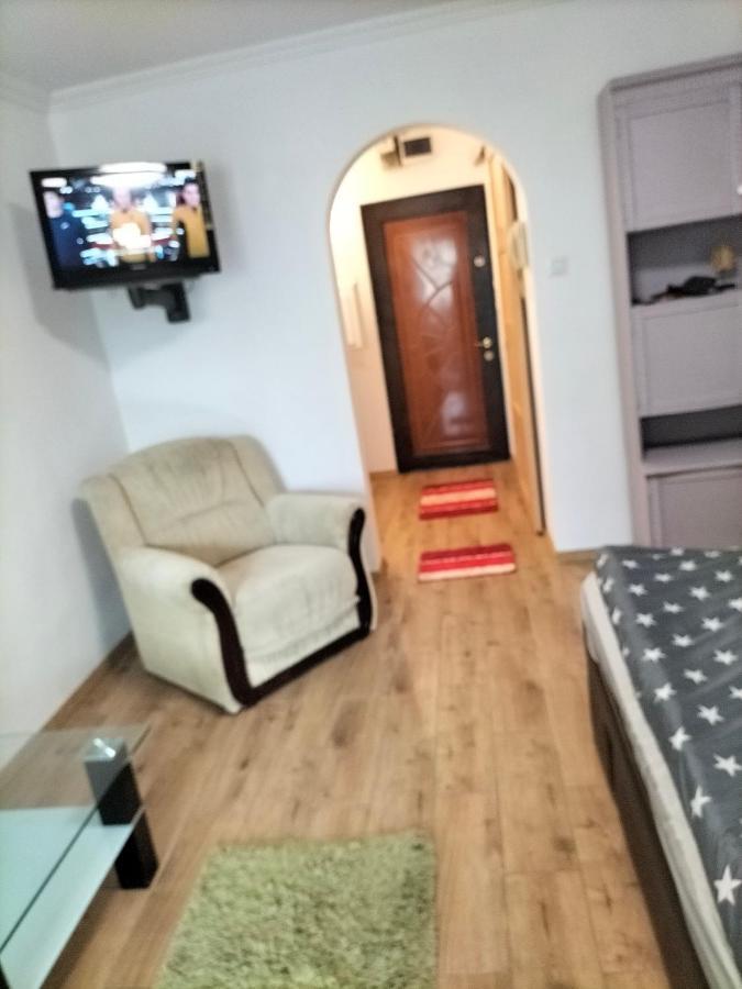 Apartamento Regy Oradea Exterior foto